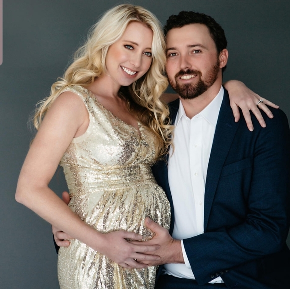 Meet your Posher, Whitney - Picture 2 of 4